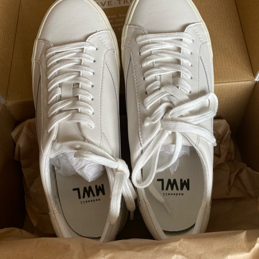 NWT madewell walking sneakers-gym shoes. White napa leather